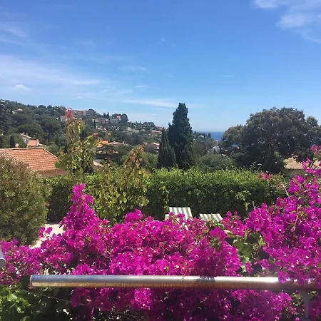 La Petite Moujonne In By Interhome Le Lavandou