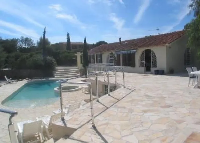 Holiday home La Petite Moujonne In By Interhome Le Lavandou